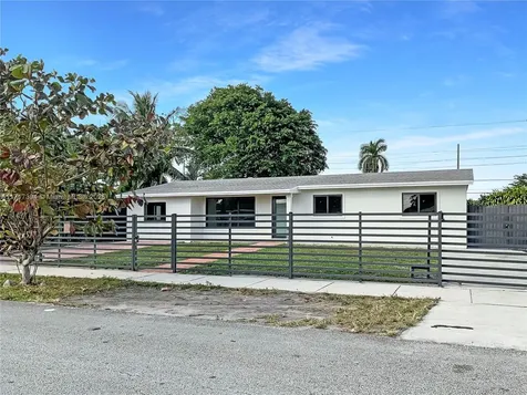 5001 NW 181st Terrace Miami Gardens FL 33055