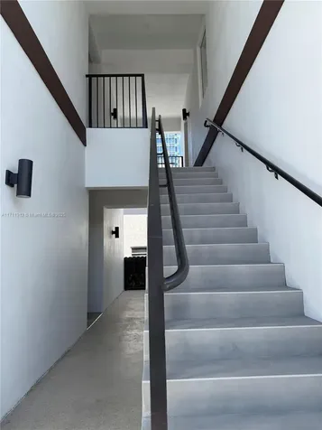 210 SE 10th Street Hallandale Beach FL 33009
