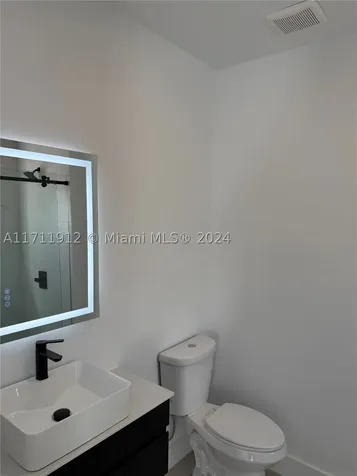 210 SE 10th Street Hallandale Beach FL 33009