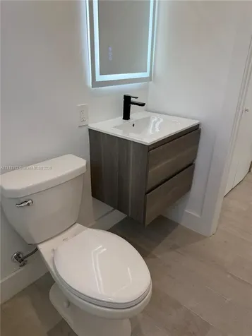 210 SE 10th Street Hallandale Beach FL 33009