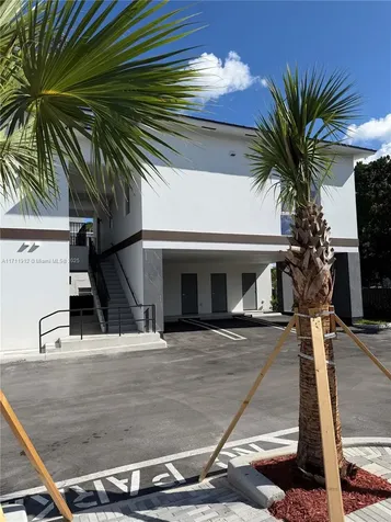 210 SE 10th Street Hallandale Beach FL 33009