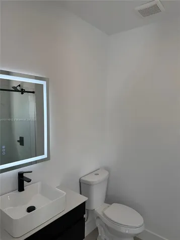 210 SE 10th Street Hallandale Beach FL 33009