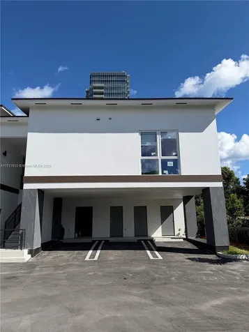 210 SE 10th Street Hallandale Beach FL 33009