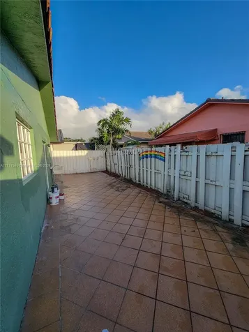 2614 W 71st Place Hialeah FL 33016