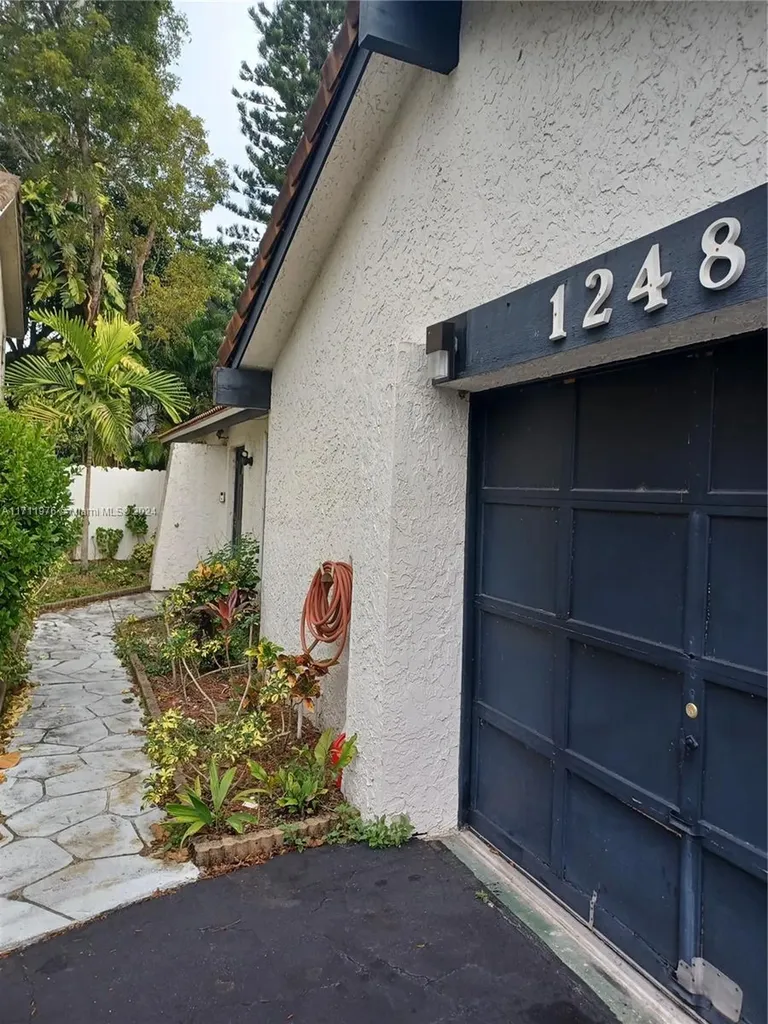 1248 NW 89th Drive Coral Springs FL 33071