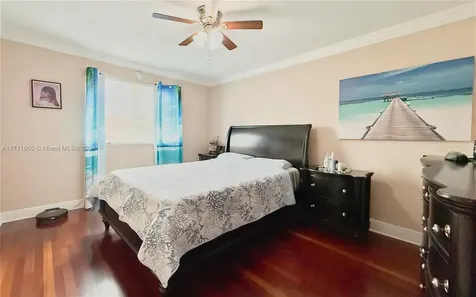 5984 SW 162nd Place Miami FL 33193