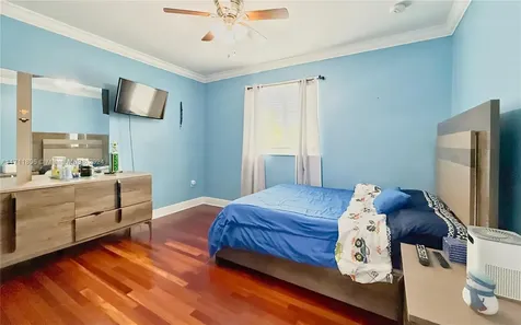 5984 SW 162nd Place Miami FL 33193