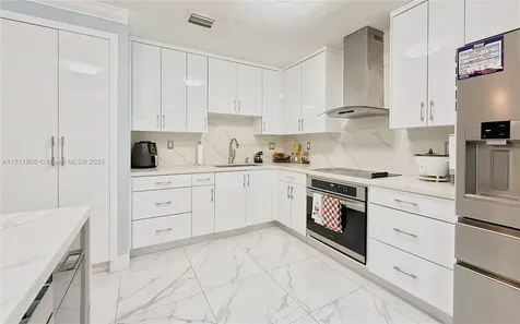 5984 SW 162nd Place Miami FL 33193