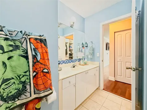 5984 SW 162nd Place Miami FL 33193