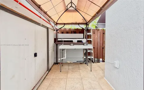 5984 SW 162nd Place Miami FL 33193