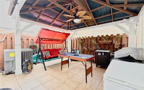 5984 SW 162nd Place Miami FL 33193