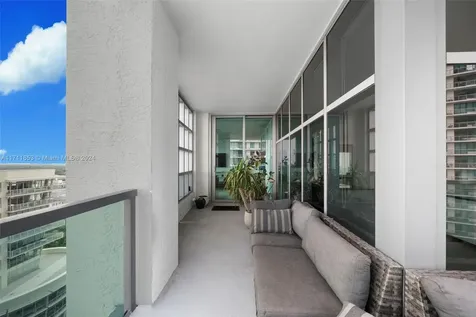 3301 NE 1st Avenue Miami FL 33137