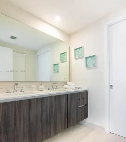 488 NE 18th Street Miami FL 33132