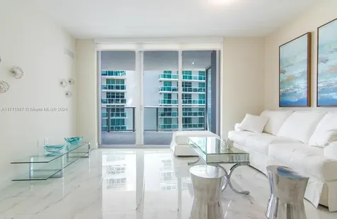 488 NE 18th Street Miami FL 33132