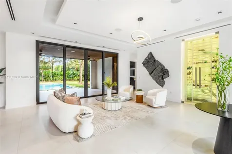 7635 SW 72nd Avenue Miami FL 33143