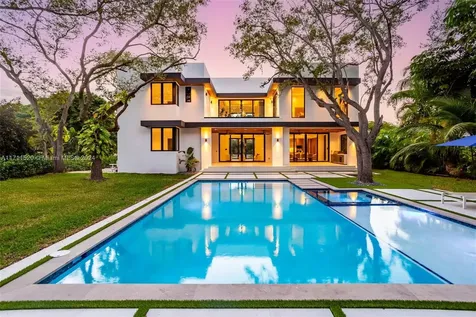 7635 SW 72nd Avenue Miami FL 33143