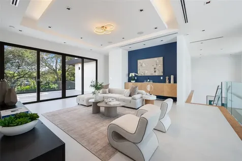 7635 SW 72nd Avenue Miami FL 33143