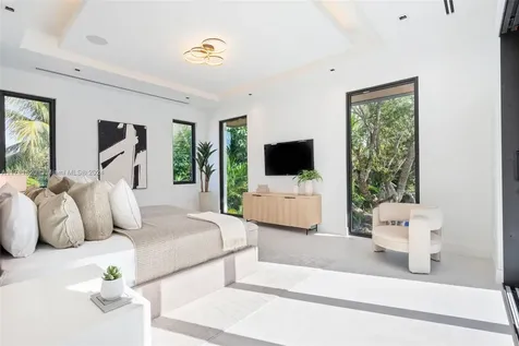 7635 SW 72nd Avenue Miami FL 33143