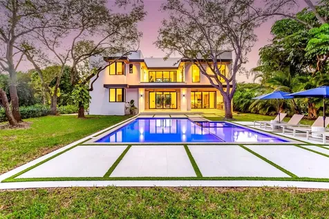 7635 SW 72nd Avenue Miami FL 33143