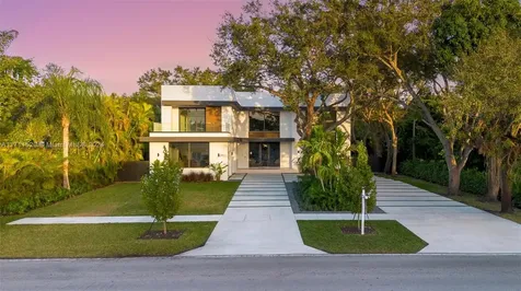 7635 SW 72nd Avenue Miami FL 33143