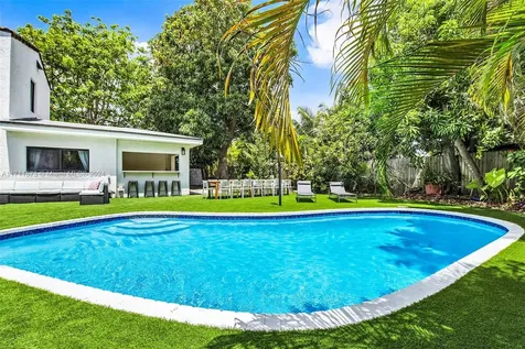 577 NW 120th Street Miami FL 33168
