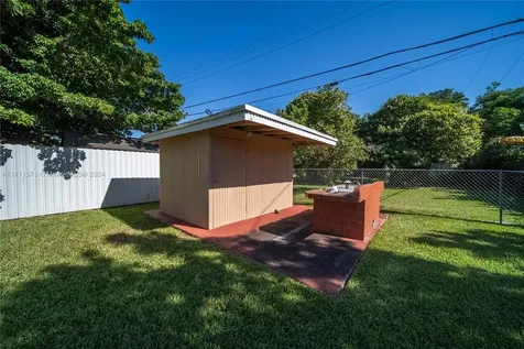 3725 SW 83rd Avenue Miami FL 33155