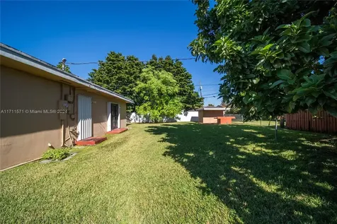3725 SW 83rd Avenue Miami FL 33155