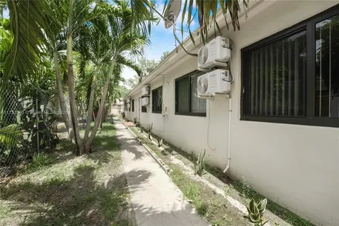 5520 NE 1st Court Miami FL 33137
