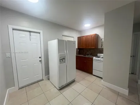 5520 NE 1st Court Miami FL 33137