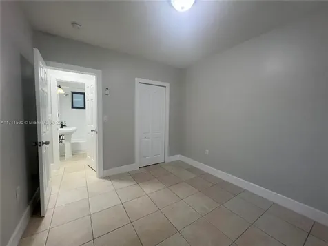 5520 NE 1st Court Miami FL 33137