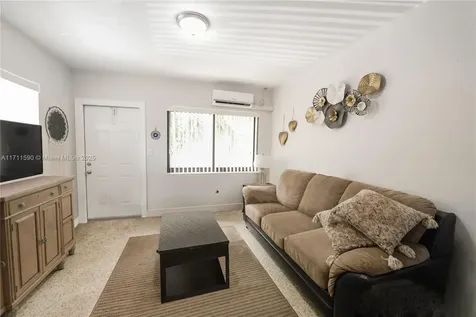 5520 NE 1st Court Miami FL 33137