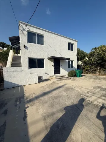 241 NW 34th Terrace Miami FL 33127