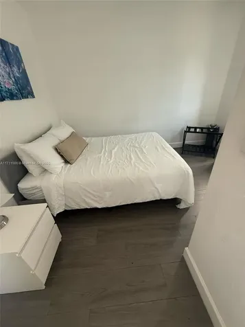 241 NW 34th Terrace Miami FL 33127