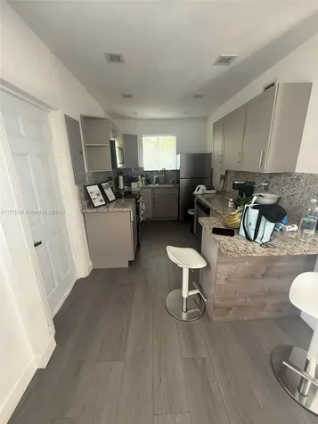 241 NW 34th Terrace Miami FL 33127