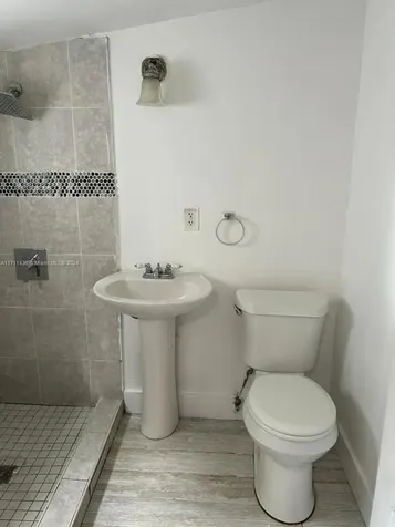 1726 NW 63rd Street Miami FL 33147