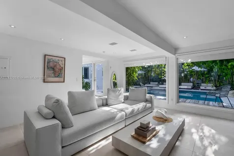 2974 Old Alton Road Miami Beach FL 33140