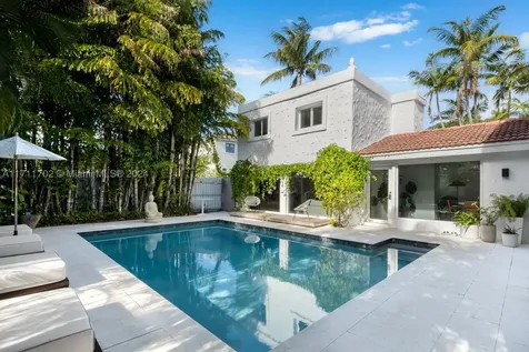 2974 Old Alton Road Miami Beach FL 33140