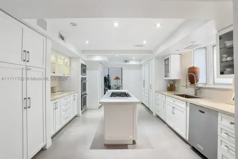 2974 Old Alton Road Miami Beach FL 33140