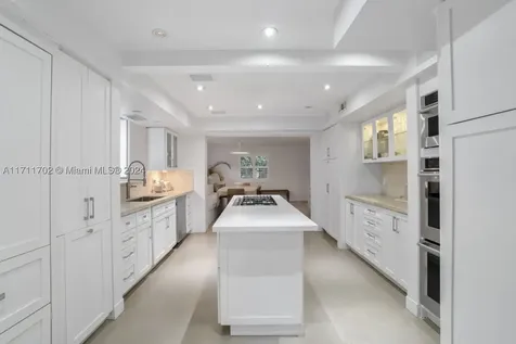 2974 Old Alton Road Miami Beach FL 33140