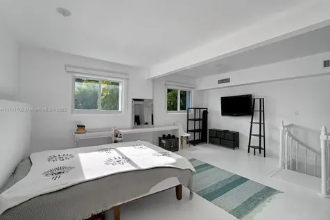 2974 Old Alton Road Miami Beach FL 33140