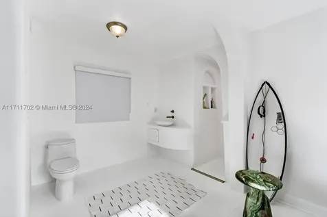 2974 Old Alton Road Miami Beach FL 33140
