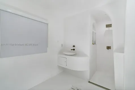 2974 Old Alton Road Miami Beach FL 33140