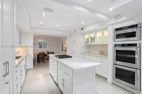 2974 Old Alton Road Miami Beach FL 33140