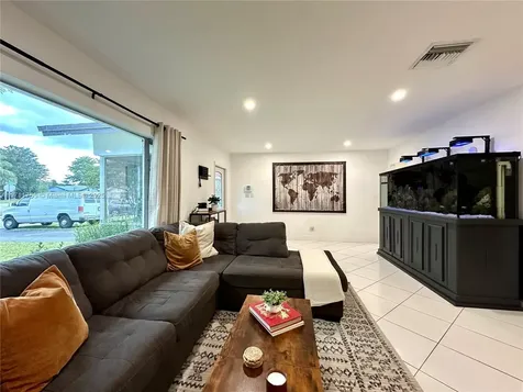 8115 NW 100th Terrace Tamarac FL 33321