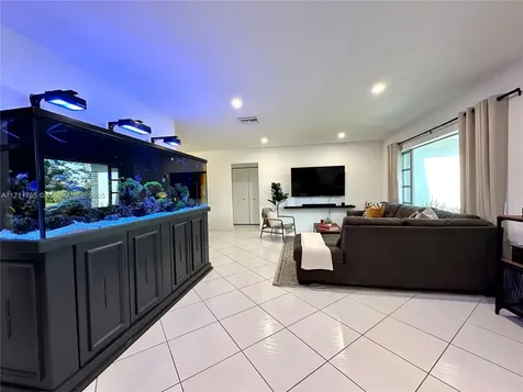 8115 NW 100th Terrace Tamarac FL 33321