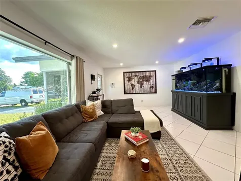 8115 NW 100th Terrace Tamarac FL 33321