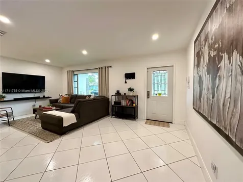 8115 NW 100th Terrace Tamarac FL 33321