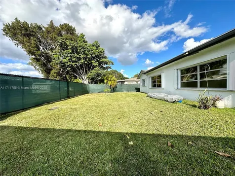 8115 NW 100th Terrace Tamarac FL 33321
