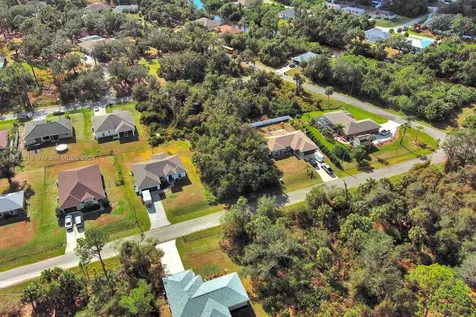 #3 Sargon Avenue North Port FL 34287