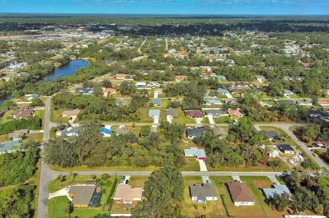 #3 Sargon Avenue North Port FL 34287